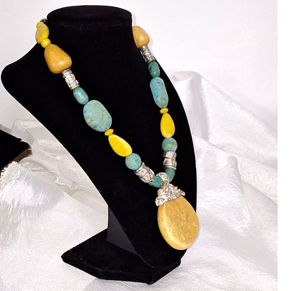 A Women's Necklace Chunky Natural Stone Western Rockabilly Cabincore